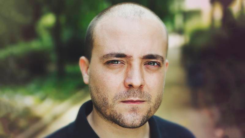 oh my god twitter doesn’t include alt text from images in their API